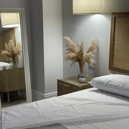 Apartment Corredera 1 *