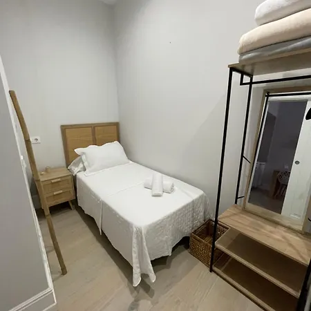 Apartment Corredera 1 *